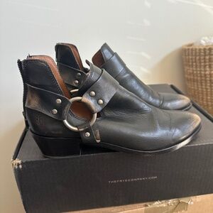 Frye Ray harness bootie 9.5